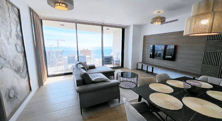 Holiday apartment with pool, sauna & patio in Benidorm