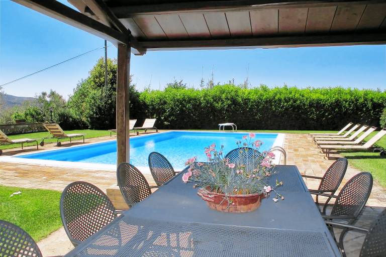 Children-friendly lovely villa with BBQ, patio & private pool | Pet-friendly — photo 3
