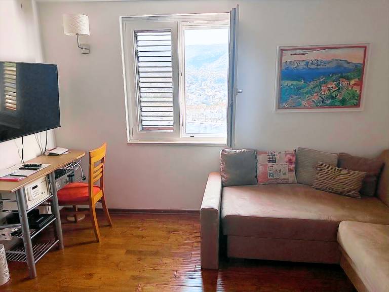 One bedroom apartment with terrace and sea view Jelsa, Hvar (A-22211-b) — photo 3