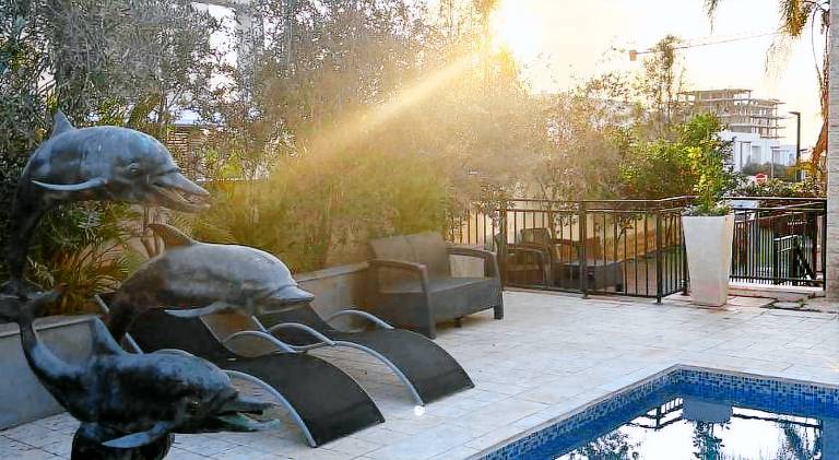 Villa with pool | Close to the beach | Dogs allowed in Herzliya