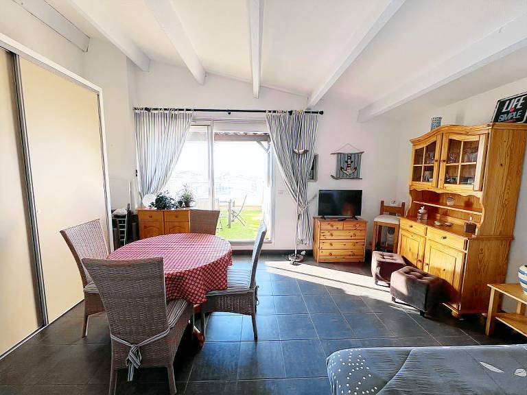 Apartment with 1 room for 4 persons — photo 4