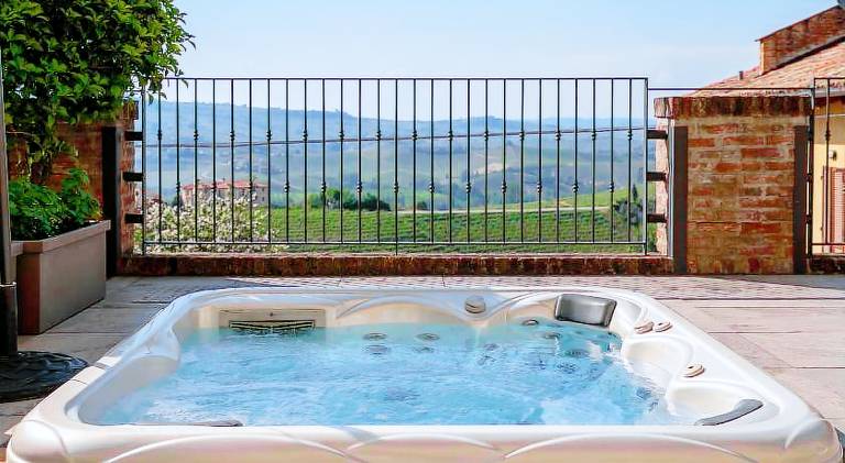 Le Torri - Castiglione Falletto — photo 4