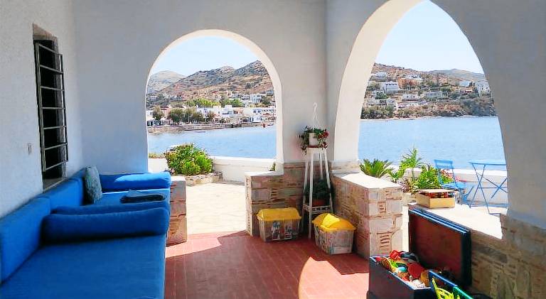 House with 2 rooms for 9 persons in Syros