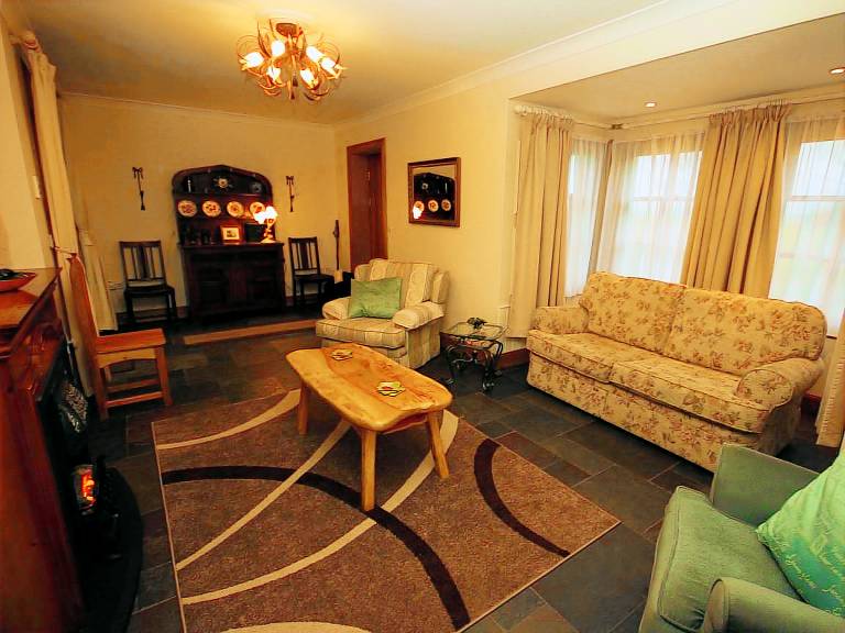 Child-friendly pleasant cottage with barbeque & yard | Dogs allowed — photo 2