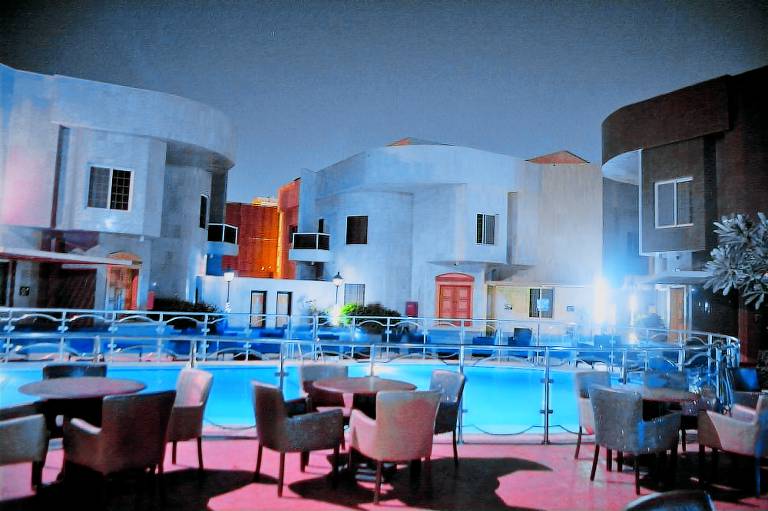 Apartment  Al Rawdah