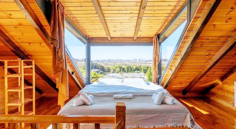Chalet with hot tub, terrace & garden in Batumi