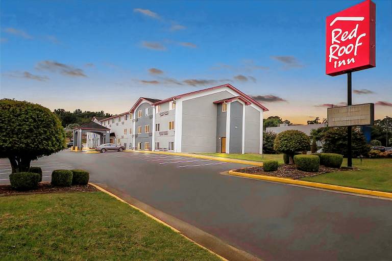 Red Roof Inn Huntsville, AL — photo 5