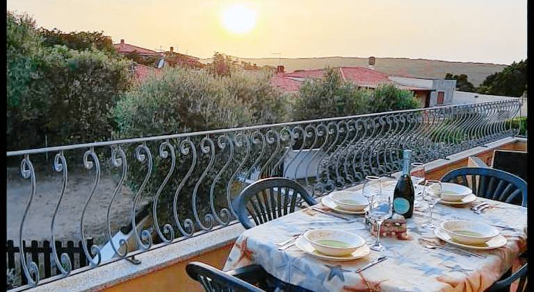 Holiday apartment with terrace & yard — photo 5
