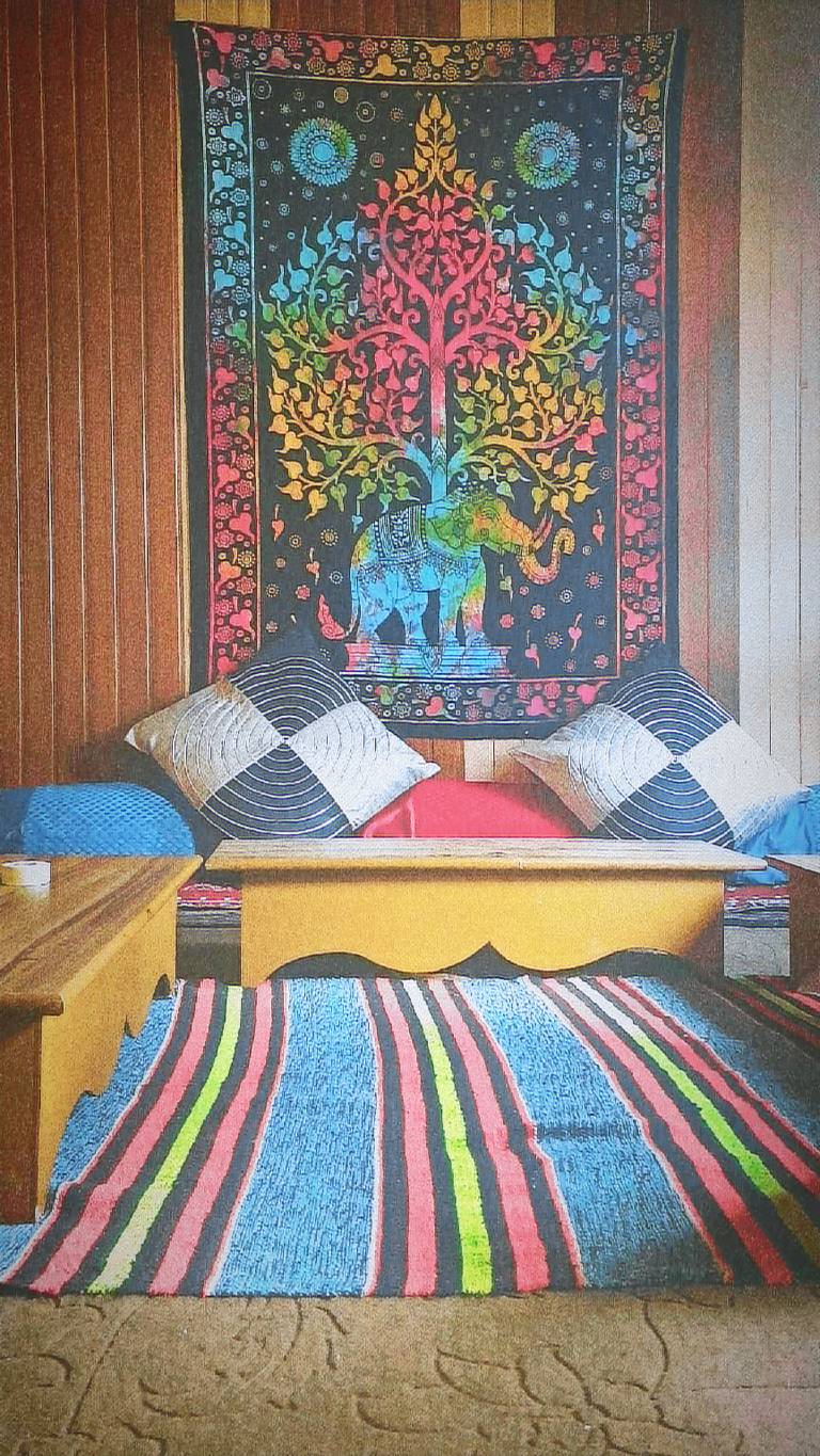 Moonlight cottage and tents — photo 2