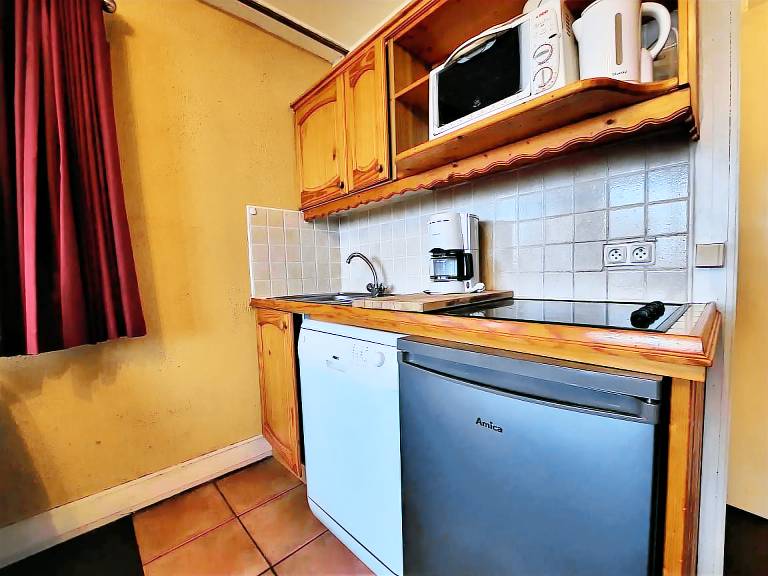 Rental apartment | Next to the ski | Pets are welcome — photo 4