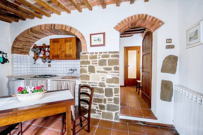 Agriturismo La Fonte di Trequanda con piscina e campo da tennis: Appartamento Nido — photo 4