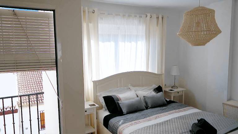 House with pool in Guejar Sierra