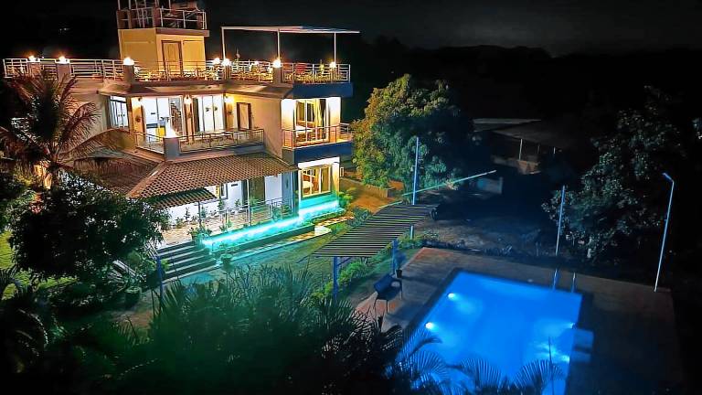 Villa  Mandwa Beach