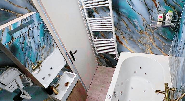 Lovely holiday apartment with jacuzzi & terrace | Pet-friendly — photo 5