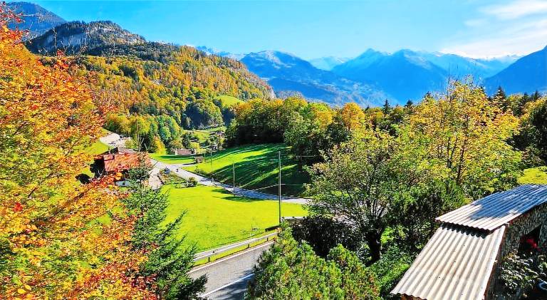 Gemutliche FeWo mit Sauna inmitten der Berge in Meiringen