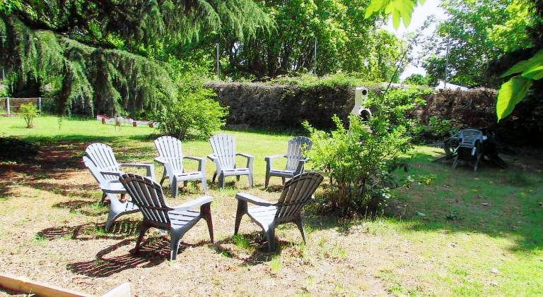 Holiday apartment with patio, barbecue & garden — photo 5