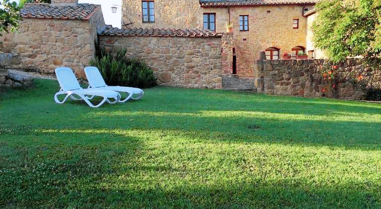 Villa with pool, patio & grill in Pienza