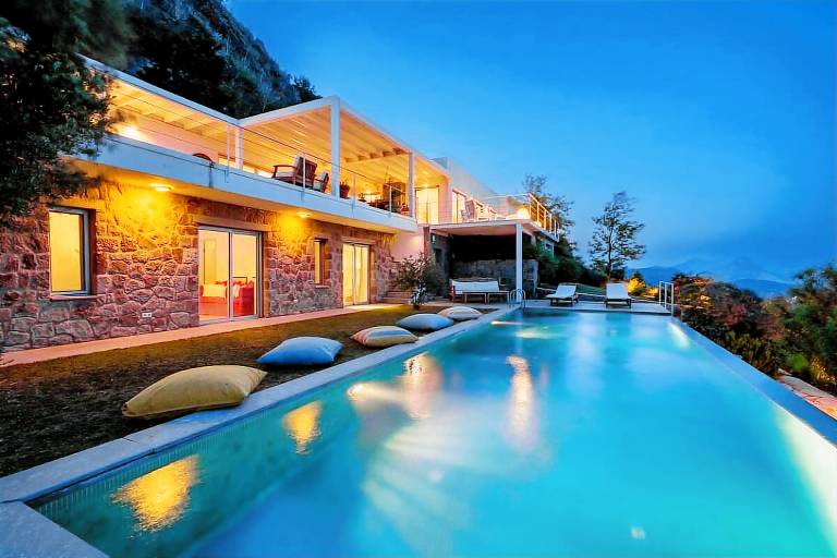 Stunning Sea View & Private Garden Villa in Bodru in Mugla