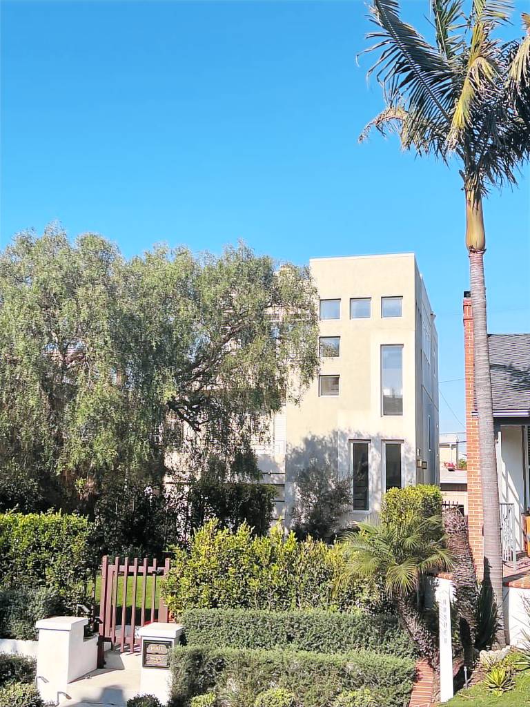 House  Manhattan Beach