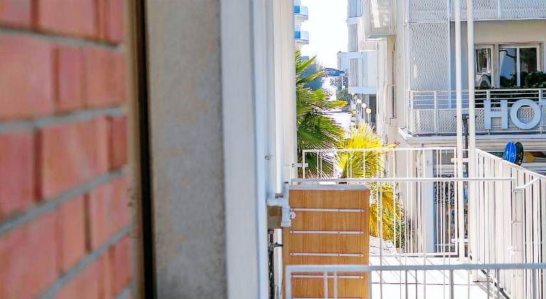 Apartment with terrace — photo 5