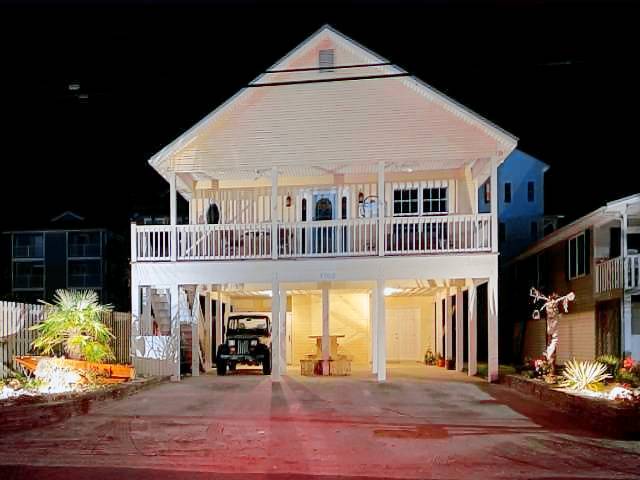 House with 5 rooms for 11 persons in Carolina Beach, NC