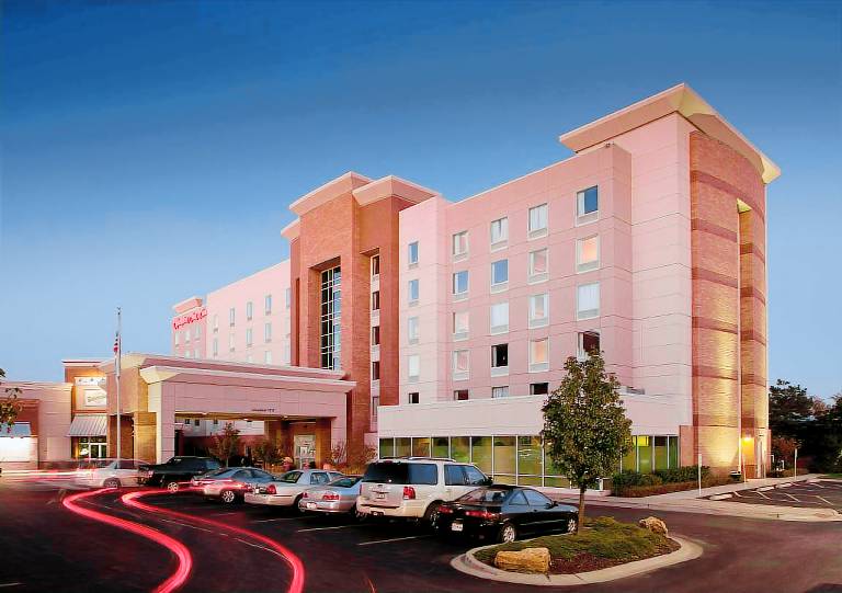 Hampton Inn & Suites St. Louis at Forest Park in St. Louis, MO