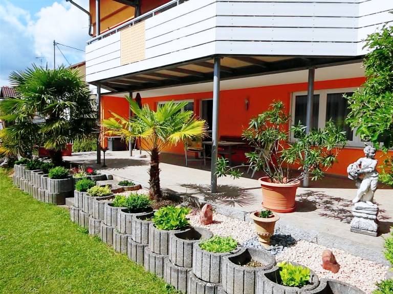 Ferienwohnung Barbara mit Terrasse Garten und Wi Fi
