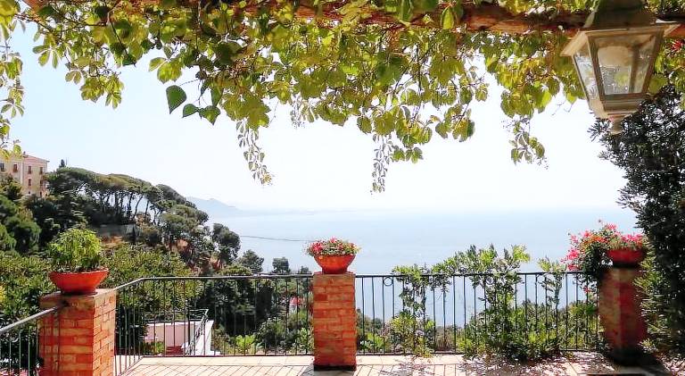 Villa with 3 rooms for 6 persons in Maiori