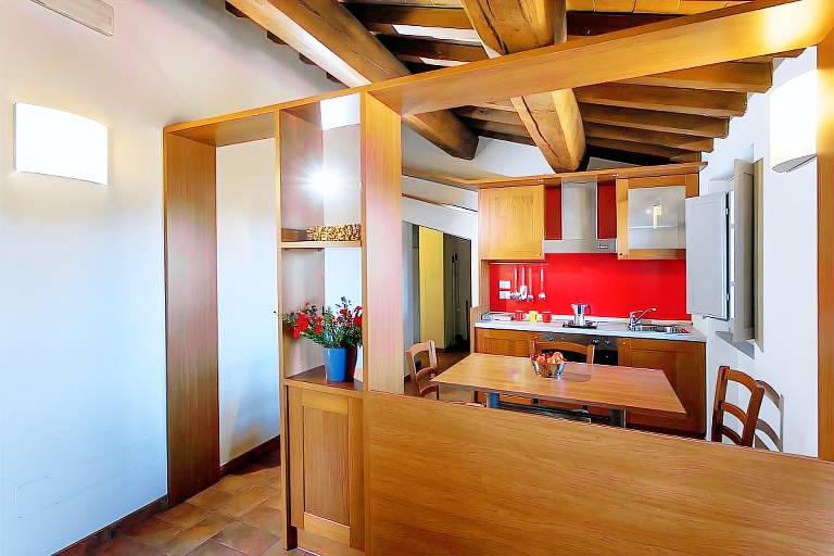 Serviced apartment with 2 rooms for 6 persons — photo 4