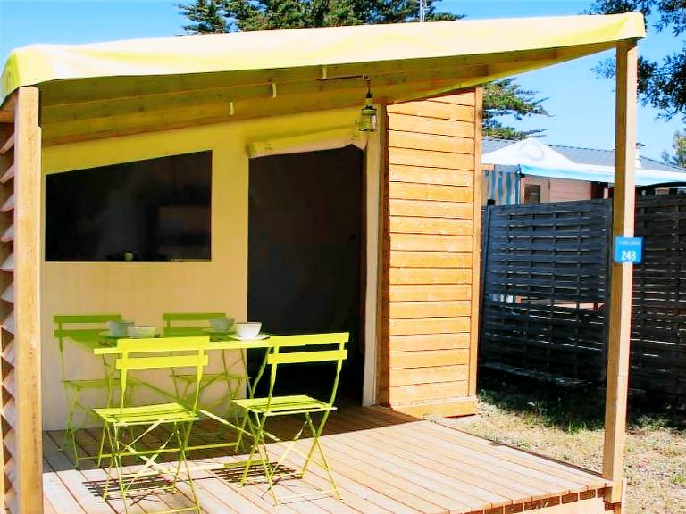 Child-friendly nice bungalow with heated pool & patio | Next to the beach | Dogs allowed — photo 4