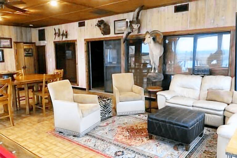 House Arroyo City