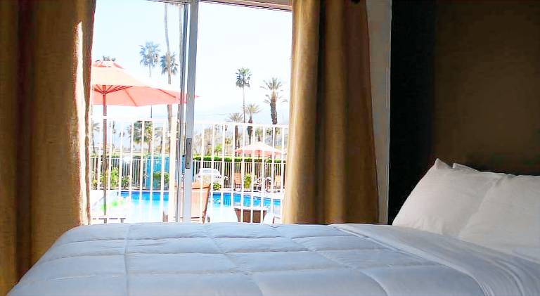 Delos Reyes Palm Springs — photo 2