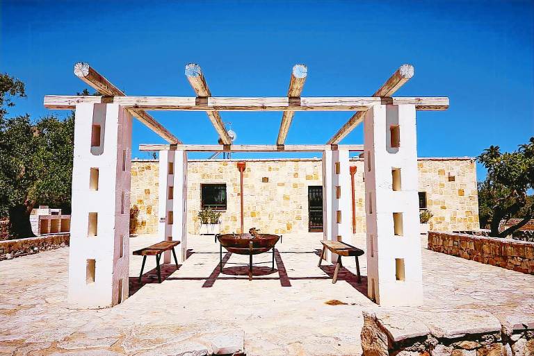 Children-friendly charming vacation home with barbeque, terrace & private pool | Pets are welcome — photo 4