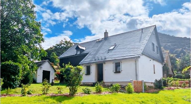Vacation home with hot tub in Görlitz