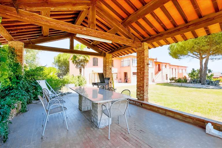 Child-friendly beautiful house with BBQ, terrace & yard | Pets are welcome — photo 2