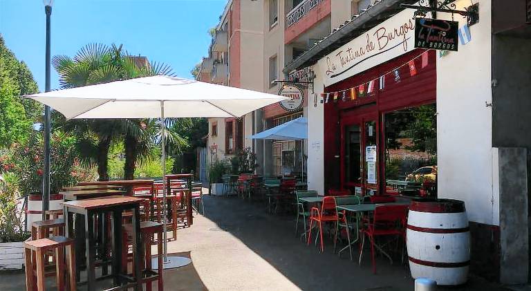 Meuble classe Carmes, entree autonome, wifi, climatise, petit parking prive — photo 4