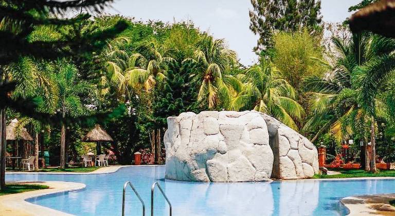 Emerald Manor Hotel — photo 2