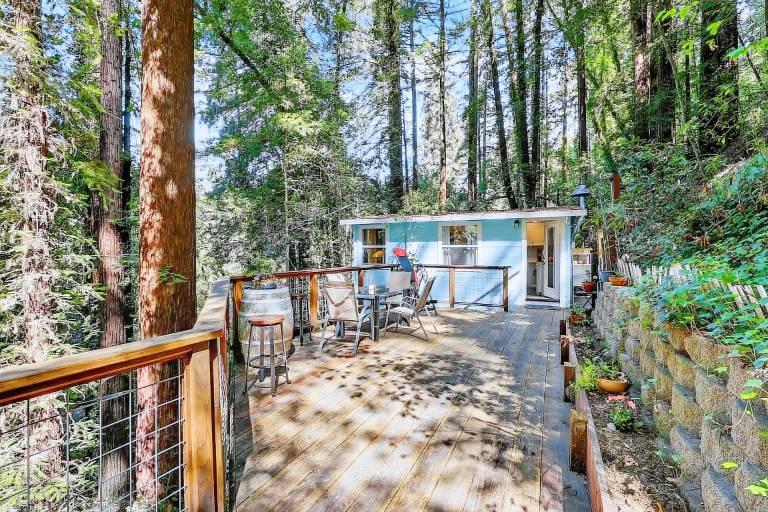 Vacation home with garden & patio — photo 2