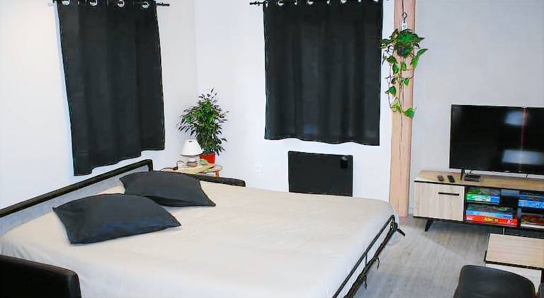 Apartment with 2 rooms for 6 persons — photo 2