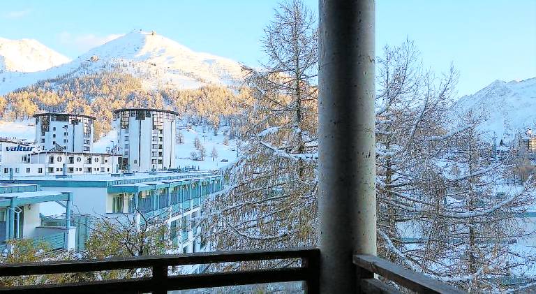 Children-friendly serviced apartment with patio & garden | Close to the ski | Dogs allowed — photo 4