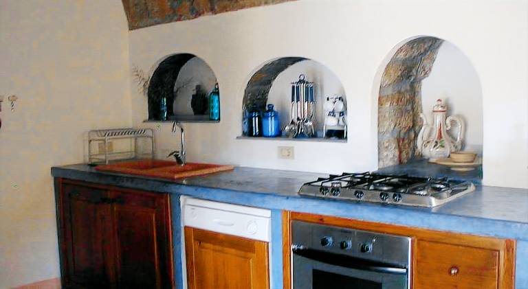 Vacation home with jacuzzi & pool — photo 5