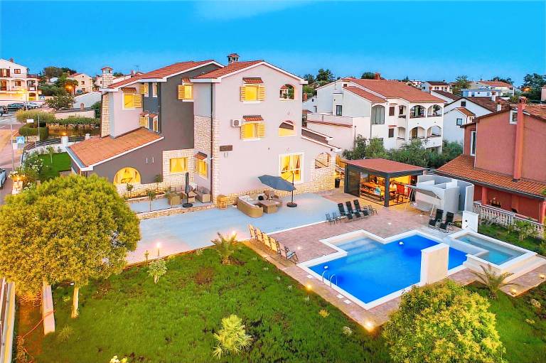 Ferienhaus in Poreč, Antonci, Poreč für max. 16 Personen, Ferienhaus in Poreč, Antonci, Poreč für max. 16 Personen,