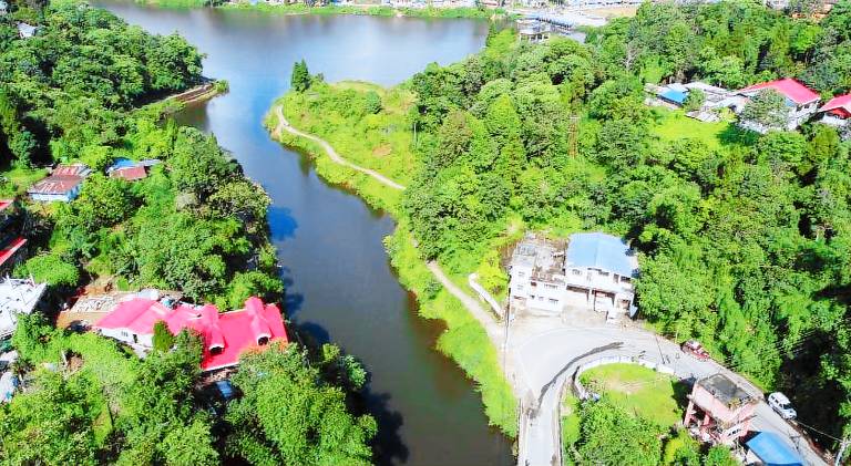 Lake Side Homestay - Pradhan Homestay Mirik in Darjeeling