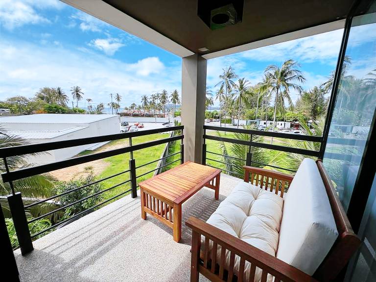 KrisA301 Partial sea view studio BangTao beach