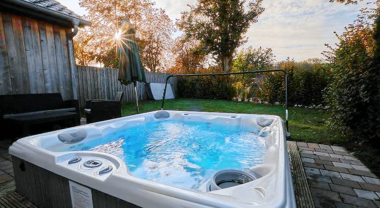 Holiday apartment with jacuzzi, sauna & pool — photo 5