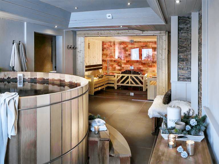 Holiday apartment with jacuzzi & sauna | Mountain view — photo 3