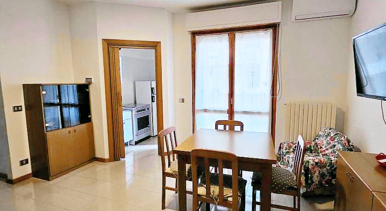 Apartment with 2 rooms for 11 persons in Alba Adriatica