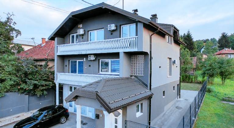 Apartma Visoko