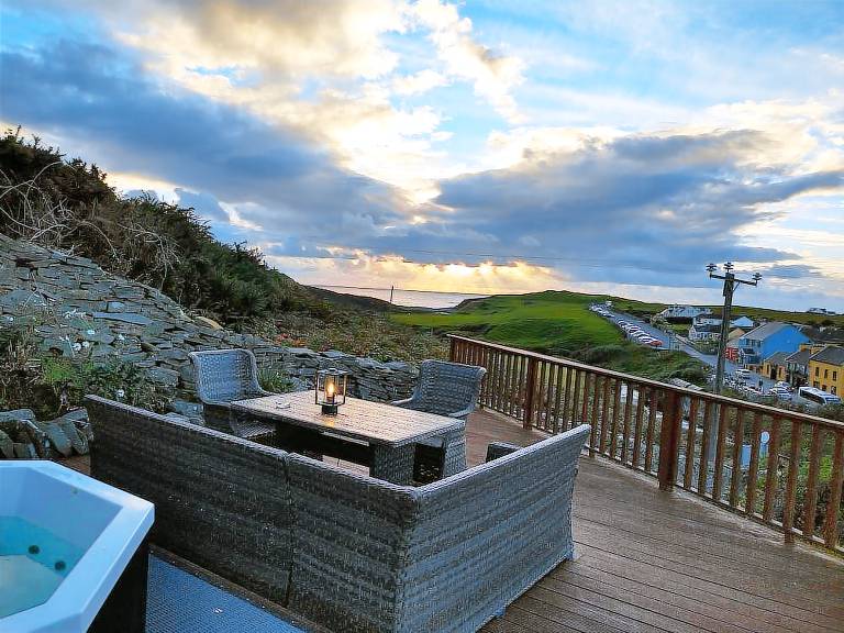 Lodge  Doolin