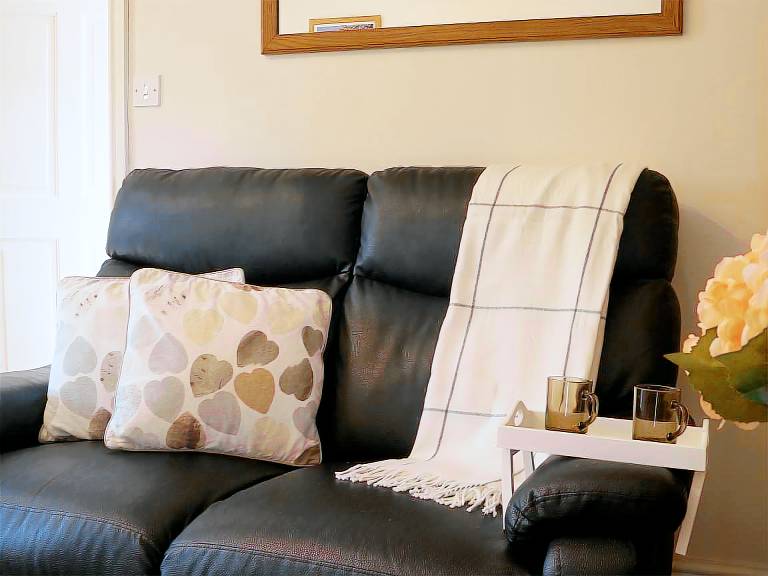Family-oriented cottage with garden | Pets allowed — photo 3